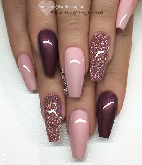 Burgundy Coffin Nails, Acrylic Ombre, Burgundy Nail Designs, Wedding Nail Polish, Ombre Burgundy, Long Press On Nails, Rose Gold Nails, Burgundy Nails, Nail Designs Glitter