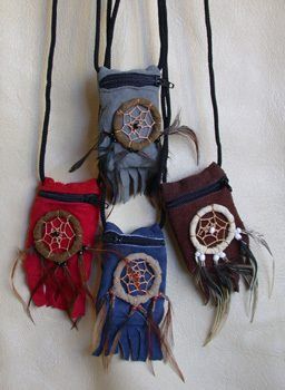 pretty.. Dreamcatcher Design, Pagan Crafts, Native American Traditions, Witchy Crafts, Medicine Bag, Artisan Gift, Osprey Backpack, Spiritual Gifts, Suede Material