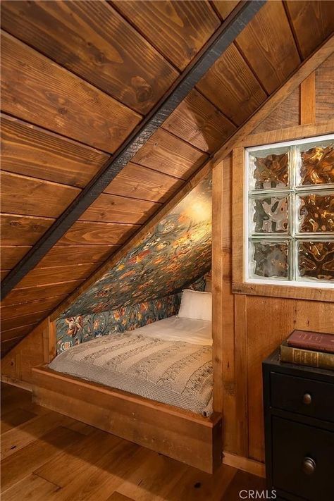 Log Cabin Homes Bedroom, Rose Glasses, Buying Land, Historic Houses, Dekorasi Kamar Tidur, Attic Bedroom, Attic Rooms, A Frame House, Long Island Ny