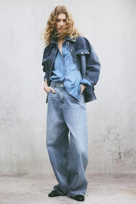 Denim Shirts | SheerLuxe Summer Denim Outfits, Denim Photoshoot, Tomboy Shirts, Denim On Denim Looks, Denim Collar, Denim Street Style, Denim Polo, Light Denim Jeans, Look Jean