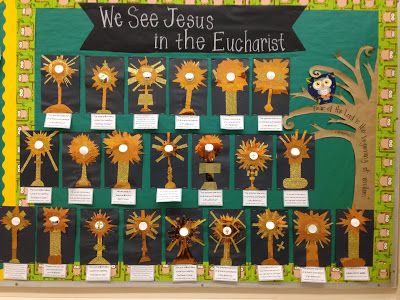 Seeing Jesus in the Eucharist- Monstrance Art Project Religion Activities, Catholic Schools Week, Catholic Homeschool, Eucharistic Adoration, Catholic Education, Catholic Crafts, Christian Crafts, Catholic Kids, Religious Education