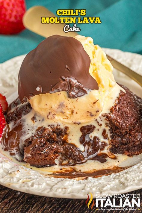 Copycat Chili’s Molten Lava Cake - The Slow Roasted Italian Copycat Chili, Starbucks Egg Bites Recipe, Restaurants Recipes, Molten Lava Cakes Recipe, Molten Lava Cake, Slow Roasted Italian, Chocolate Lava Cake Recipe, Mini Chocolate Cake, Molten Cake