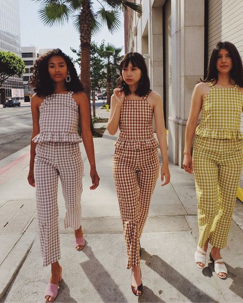 Selva Negra on Instagram: “Last day to pre-order your gingham set! Available online at 👉 www.selvanegra.us” Gingham Pants Outfit, Gingham Set, Barcelona Fashion, Gingham Pants, Gingham Fabric, Mauve Color, Colored Pants, Sewing Ideas, Modern Fit