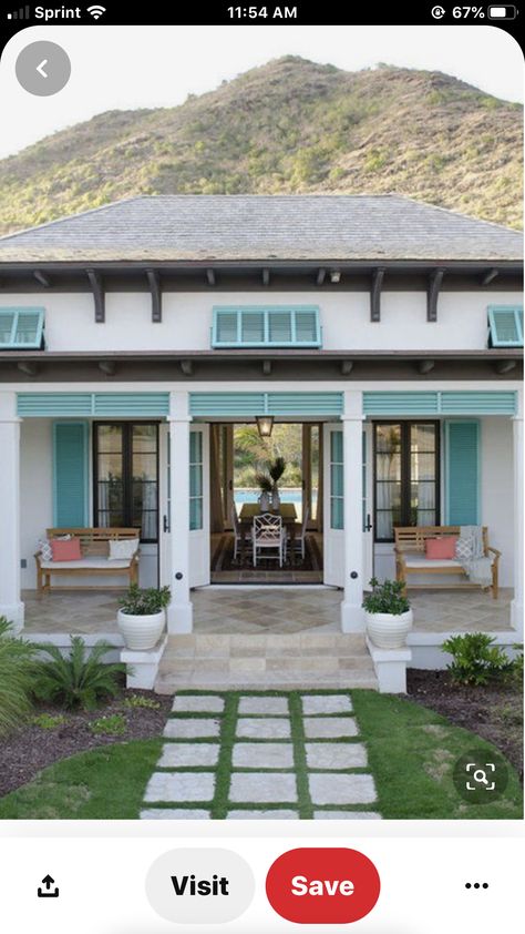 Coastal Bungalow, Case Creole, Caribbean Homes, Blue Shutters, Beach House Exterior, Casa Country, Beach House Interior, Beach Cottage Style, Tropical Houses