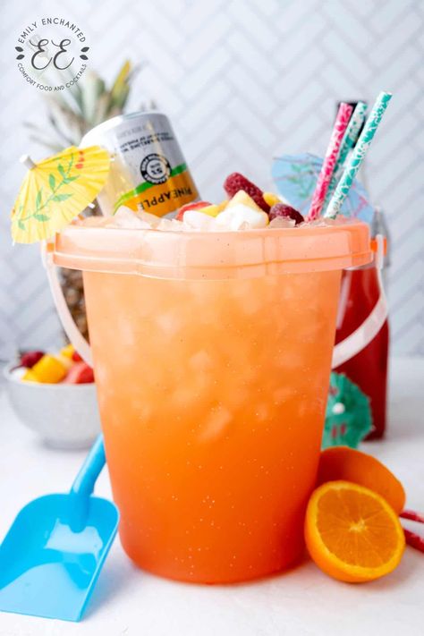 Sand Bucket Alcohol Drink, Beach Bucket Drinks, Rum Bucket Recipe, Alc Drinks, Bucket Drinks, Fruity Summer Drinks, Parmesan Noodles, Pool Party Drinks, Cream Cheese Pinwheels