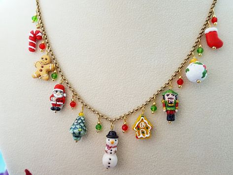 Christmas Bead Necklace, Diy Christmas Earrings, Cookie Earrings, Christmas Jewelry Diy, Xmas Gifts For Her, Artsy Jewelry, Christmas Tree Charm, Christmas Necklace, Gingerbread Cookie