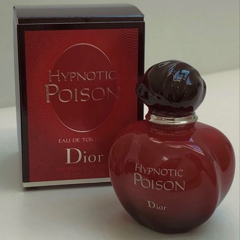 Tuberose Perfume, Christian Dior Hypnotic Poison, Dark Feminine Aesthetic, Perfume Scents, Perfume Lover, Amazon Uk, روتين العناية بالبشرة, Red Aesthetic, Perfume Collection