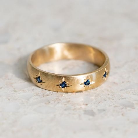 Hippie Wedding Ring, Graduation Rings, Promise Rings For Couples, Sapphire Band, Funky Jewelry, Jewelry Lookbook, Blue Jewelry, Gems Jewelry, Jewelry Inspo