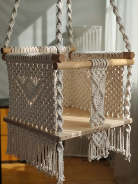 Baby Macrame Ideas, Macrame Newborn, Macrame Kids Room, Macrame Baby Room, Macrame Baby Swing, Diy Macrame Plant Hanger Easy, Macrame Hanging Chair, Baby Hammock, Macrame Chairs