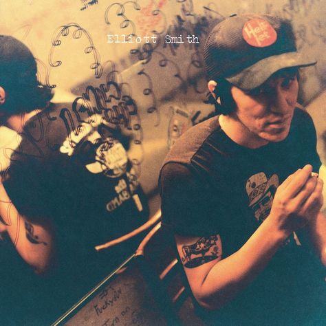 Hear Unreleased Elliott Smith Song "I Figured You Out" From <em>Either/Or: Expanded Edition</em> Elliot Smith, Elliott Smith, Punch And Judy, Mazzy Star, Vinyl Music, Best Albums, Indie Rock, Lp Vinyl, Pop Vinyl