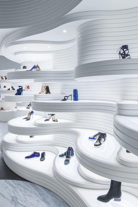 Shoe Store Design, Retail Interior Design, Showroom Interior Design, Futuristic Interior, Showroom Design, Retail Store Design, Retail Interior, Store Design Interior, Shoe Display