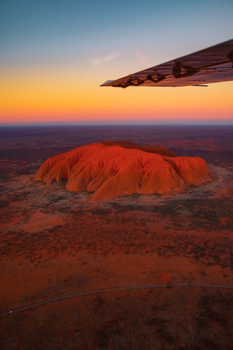 Uluru Aesthetic, Ayres Rock, Aussie Party, Aus Travel, Ayers Rock Australia, Australia Sunset, Uluru Australia, Australian Road Trip, Australia Backpacking