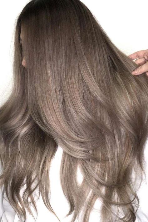 Ash brown hair colors, with their smoky and cool green, blue, and grey undertones, let you upgrade your brown locks in a subtle, stylish way. Let’s see our ideas! #haircolor #ashbrown Blond Cenușiu, Ash Brown Hair Color, Ash Hair, Ash Brown Hair, Ash Hair Color, Hair Strands, Light Hair Color, Hair Color Highlights, Ash Brown