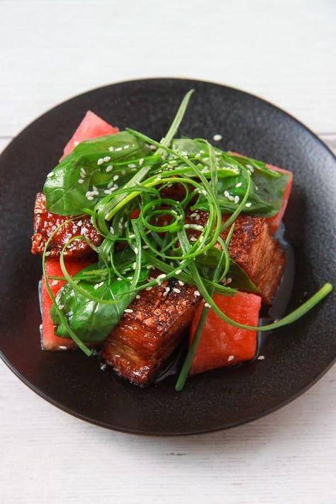 Crab Restaurant, Watermelon Salad Recipes, Crispy Pork Belly, Ginger Dressing, Pineapple Slices, Crispy Pork, Watermelon Salad, Ginger Juice, Watermelon Recipes