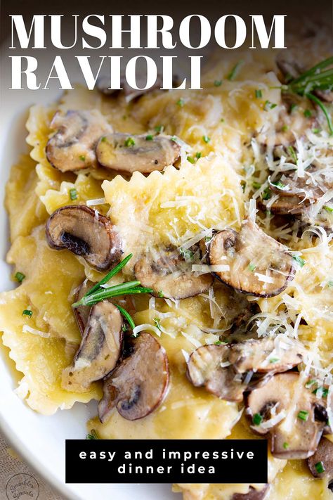 Mushroom Ravioli With Cream Sauce, Sauce For Mushroom Ravioli, Mushroom Ravioli Sauce, Ravioli With Mushrooms, Mushroom Ravioli Recipe, Ravioli Recipes, Chicken Ravioli, Ravioli Sauce, Meatless Pasta