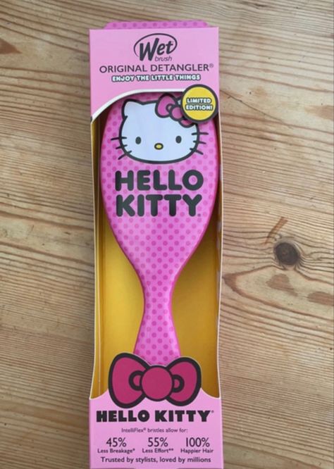 Hello Kitty Hair Brush, Hello Kitty Hair, Mermaid Magic, Cool Fidget Toys, Kitty Items, Kitty Stuff, Wet Brush, Happy Hair, Hello Kitty Items