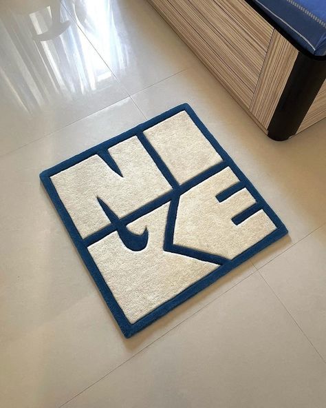 Graphic Rugs In Bedroom, Streetwear Rugs, Rugs In Bedroom Aesthetic, Nike Rug, Tufting Rugs Ideas, Nike Tufted Rug, Nike Rug Tufted, Word Tufted Rug, Mens Room Decor