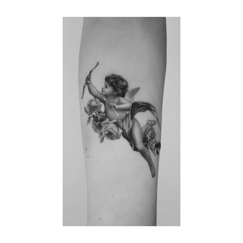 Cherub Tattoo Designs, Angel Tattoo For Women, Cupid Tattoo, Heaven Tattoos, Cherub Tattoo, Tattoo Shading, Dragon Tattoo For Women, Forarm Tattoos, Neck Tattoo For Guys