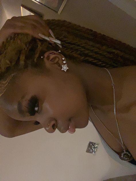 piercing inspiration 🤍 lobe piercing,industrial piercing Triple Industrial Piercing, 3 Ear Lobe Piercing Ideas, Triple Lobe And Industrial Piercing, Good Industrial Piercing, Daith Piercing With Industrial, Gold Ear Piercings Black Women, Back Surface Piercing, Piercings Ear Industrial, Surface Back Piercing