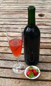 Strawberry Melomel is a delicious and nutritious wine you can brew at home with this simple recipe from The Practical Herbalist. Mead Recipe, Fruity Wine, Wine Recipe, Homebrew Recipes, Strawberry Wine, Herbal Drinks, Fruit Wine, Homemade Wine, Expensive Wine