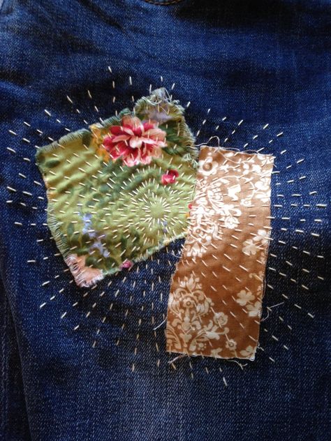 Visible Mending Jeans, Jean Mending, Visible Mending Stitches, Boro Stitching, Mending Clothes, Going Grey, Textile Art Embroidery, Sashiko Embroidery, Visible Mending