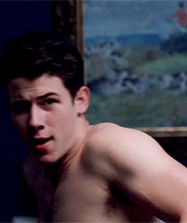 https://media.giphy.com/media/W1DsBc1B9bDr2/giphy.gif Nick Jonas Body, Nick Jonas Gif, Nick Jonas Shirtless, Giphy Gif, Nick Jonas, Cute Celebrity Guys, Funny Reaction Pictures, Shirtless Men, Cute Celebrities