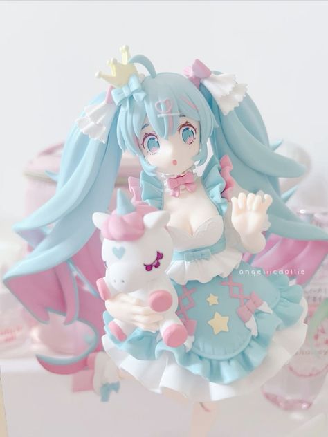 Miku Figure, Miku Hatsune, Kawaii Sanrio, Kawaii Core, Anime Figurines, Figure Poses, Anime Dolls, Rilakkuma, Pretty Dolls