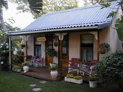 Prefab Cottages, Cottage House Exterior, Granny Pods, Granny Pod, Backyard Cottage, Tin House, Small Cottage Homes, Cottage Floor Plans, Small Cottages