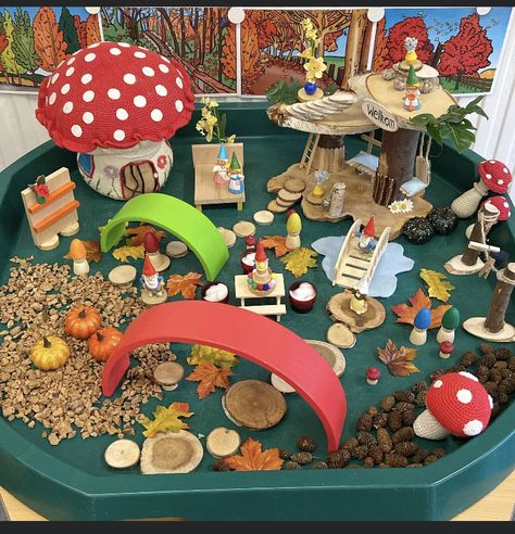 Tuff Tray Ideas Toddlers, Toddler Sensory Bins, Autumn Leaves Craft, Woodland Animals Theme, Mushroom Crafts, Eyfs Activities, Nursery Activities, Toddler Sensory, Childcare Activities