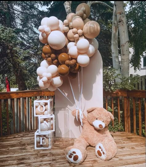 Foto Gender Reveal, Bear Baby Shower Theme, Valentines Baby Shower, Idee Babyshower, Baby Birthday Decorations, Baby Boy 1st Birthday Party, Teddy Bear Birthday, Baby Shower Theme Decorations, Baby Shower Deco