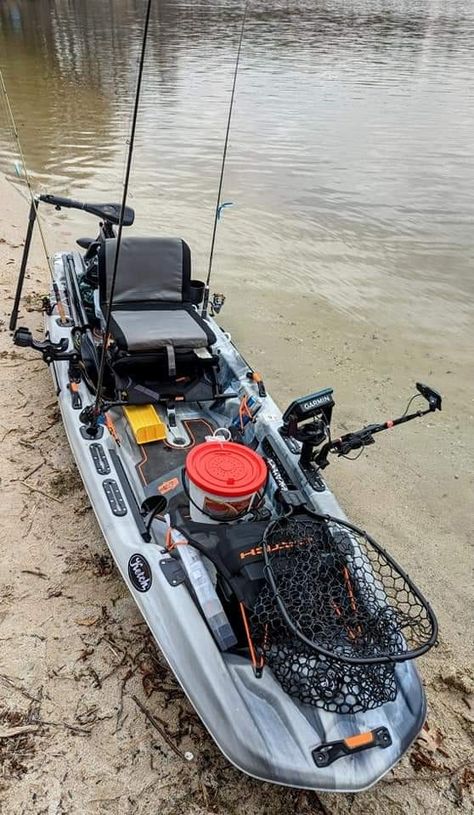 Kayak Modifications, Kayak Fishing Setup, Fishing Kayaks, Angler Kayak, Sport Fishing Boats, Sailing Dinghy, Kayak Fishing Gear, Fishing Kayak, Fishing Vessel