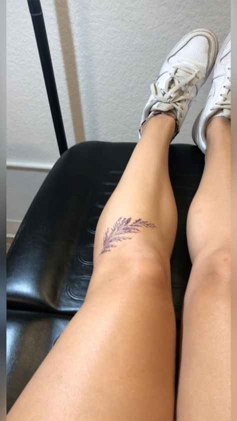 Vines And Flowers, Vine Tattoos, Botanical Elements, Leg Tattoos Women, Knee Tattoo, The Spell, Feminine Tattoos, Dope Tattoos, Little Tattoos