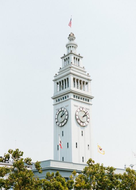 Ferry Building Market, San Francisco, California Ap Portfolio, Downtown Buildings, Alamo Square, San Francisco Photography, Visit San Francisco, San Francisco Museums, Ferry Boat, Travel Landscape, San Fran