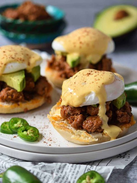 Mexican Eggs Benedict with Chipotle Hollandaise - Brunch & Batter Mexican Eggs, Chipotle In Adobo Sauce, Eggs Benedict Recipe, Chorizo And Eggs, Best Brunch Recipes, Breakfast For A Crowd, Spicy Pork, Avocado Salsa, Easy Brunch