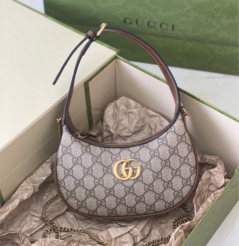 Great for any occasion Aesthetic Bag, Gucci Baby, Girly Bags, Denim Tote Bags, Buy Gucci, Gucci Fashion, Hermes Bags, Gucci Handbags, Shoulder Handbag