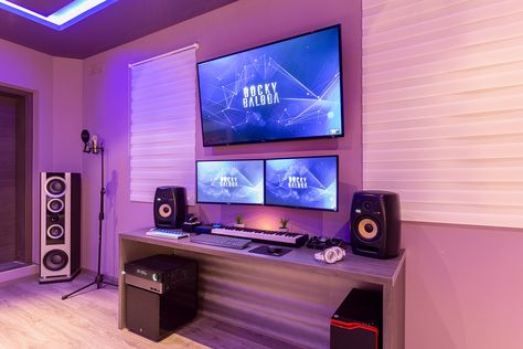 Dj Studio, Aesthetic Game, Best Gaming Setup, Editing Suite, Computer Desk Setup, Pc Gaming Setup, Desktop Setup, Pc Desk, Custom Pc