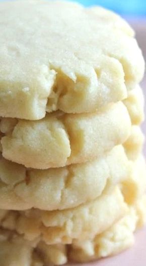 Vanilla Shortbread Cookies (4 Ingredient). Vanilla Shortbread Cookies, 4 Ingredient Cookies, Vanilla Shortbread, Vegan Shortbread, Chocolate Chip Shortbread Cookies, Shortbread Cookies Easy, Whipped Shortbread Cookies, Future Chef, Buttery Shortbread Cookies