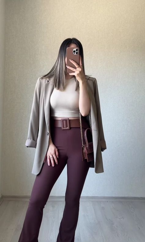 Bell Sleeve Top Outfit, Bell Sleeves Top, 2023 Outfits, Sleeves Top, Outfits Women, Duster Coat, Bell Sleeves, Bell Sleeve Top, Sleeve Top