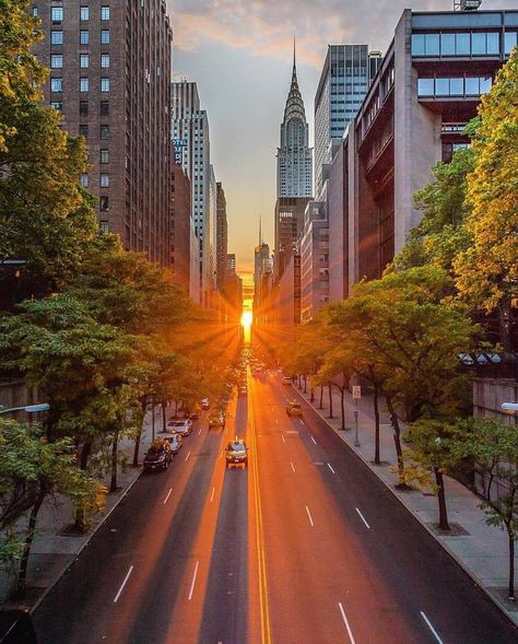 Manhattan Henge, Sunrise City, Manhattan City, City Shoot, Countries To Visit, Best Sunset, City Landscape, Dream City, City Photography