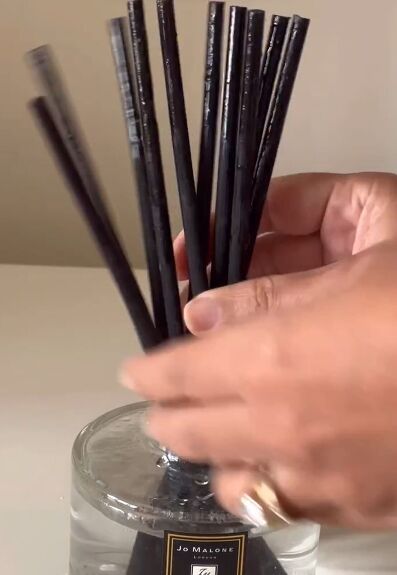 How to Make a DIY Reed Diffuser in a Few Simple Steps | Hometalk Reed Diffuser Diy, Diy Reed Diffuser, Homemade Fragrance, Homemade Reed Diffuser, Diffuser Diy, Reed Diffuser Bottle, Reed Diffuser Refill, Diffuser Sticks, Diffuser Bottle