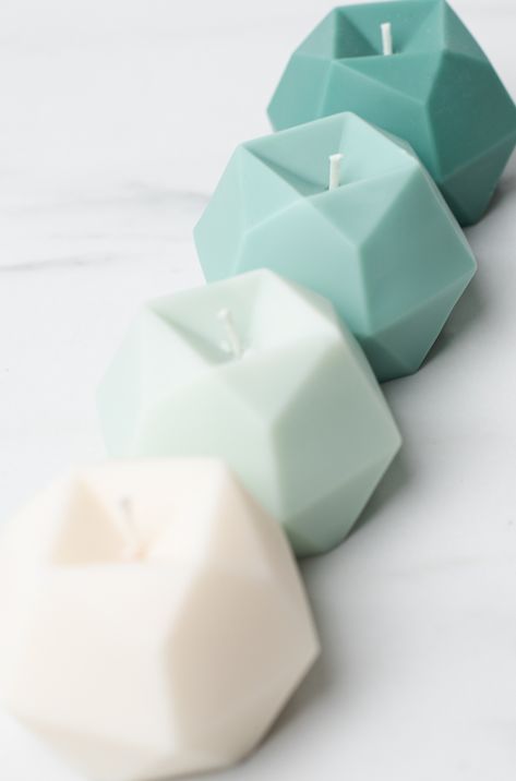 Knot Candle, Cool Candles, Diamond Candles, Geometric Candles, Marble Accessories, Candle Projects, Bubble Candle, Three Candles, Aesthetic Candles