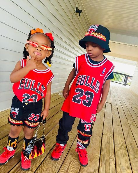 💕💕💕 . . . #babyfashion #kidsstyle #kiddashion #cutekids #cutebabies #blackgirlmagic #blackboyjoy #melaninkids #melaninbabies #cute #pretty… Matching Kids Outfits, Matching Sibling Outfits, 2piece Outfits, African Dresses For Kids, Sibling Outfits, African Inspired Clothing, Twin Outfits, Baby Fits