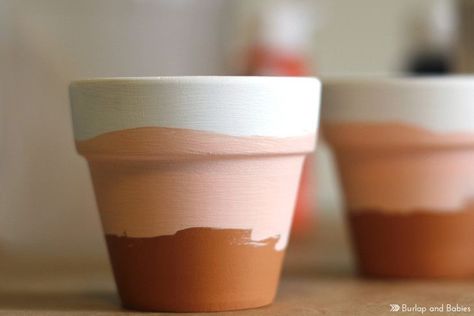 Mini Pot Painting, Mini Clay Pots, Diy Plant Pot, Diy Keramik, Pots Diy, Plant Pot Design, Mini Clay, Plant Pot Diy, نباتات منزلية