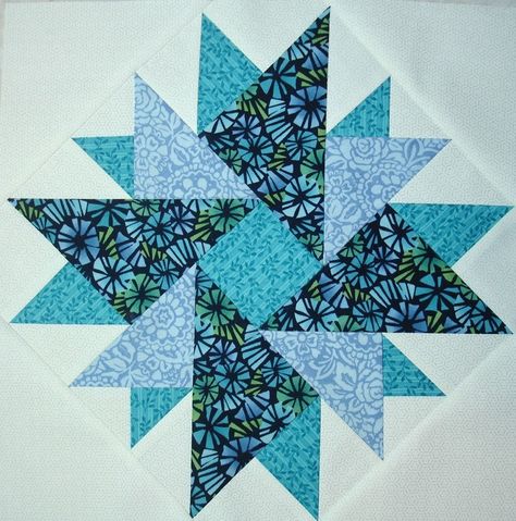 Another block too add to my QAL that never made it to completion. I loved surfing the net and finding other star patterns to add to ones featured in the QAL. Wonderful pattern tutorial (and more) posted here: www.quilterscache.com/D/DoubleAsterBlock.html Thanks Marcia! BLOCK FOR UFO NUMBER 5...FOR MY "p & B Star Sampler"??? Quilted Star, Projek Menjahit, Folding Origami, Block Quilt, Quilt Block Patterns Free, Barn Quilt Patterns, Star Quilt Blocks, Quilt Block Tutorial, Star Quilt Patterns