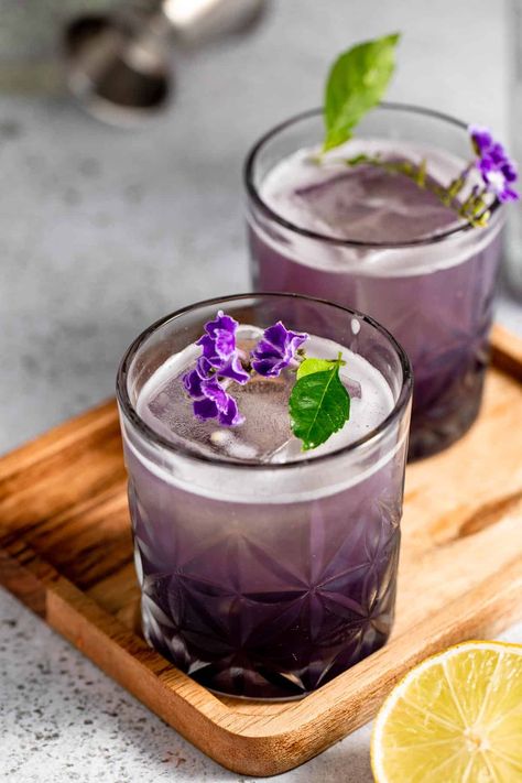 Purple Rain Drink, Purple Rain Cocktail, Rain Cocktail, Grape Cocktails, Blueberry Gin, Vodka Recipes Drinks, Summertime Cocktail, Purple Cocktails, Sparkling Lemonade