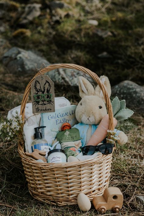 Baby Newborn Easter Basket, Christian Easter Basket, Simple Easter Baskets, Spring Easter Basket, Boys Easter Basket, Baby Easter Basket, Easter Gift Boxes, Baby Boy Easter, Easter Basket Ideas