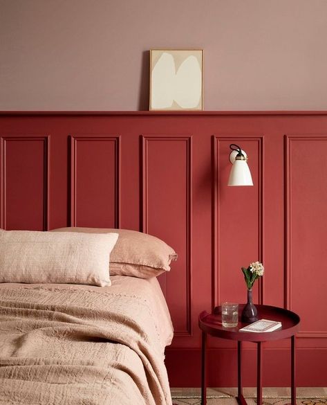 Paint & Paper Library (@paintandpaperlibrary) • Instagram-foto's en -video's Paint Paper Library, Light Red Bedroom, Red Bedroom Walls, Bedroom Panelling, Burgundy Room, Burgundy Bedroom, Red Accent Wall, Red Paint Colors, Rooms Design