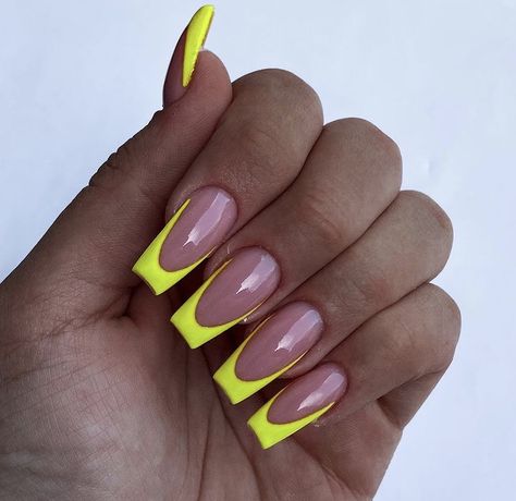 21st Birthday Nails, Neon Yellow Nails, Lemon Nails, Yellow Nail Art, French Tip Acrylic Nails, Cute Acrylic Nail Designs, Glow Nails, Acrylic Nails Coffin Short, Neon Nails