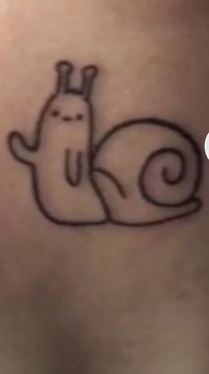 Snail Tattoo Simple, Worm Tattoo, Silly Tattoos, Skin Doodles, Snail Tattoo, Stick N Poke Tattoo, Tattoo Simple, Poke Tattoo, Stick And Poke