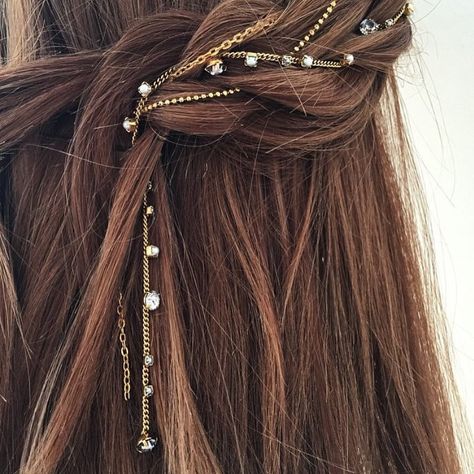 Braid Game, Lelet Ny, Aesthetic Styles, Hair Chains, Hair Jewels, Peinados Fáciles Para Cabello Corto, Glam Hair, Festival Hair, Hair Rings